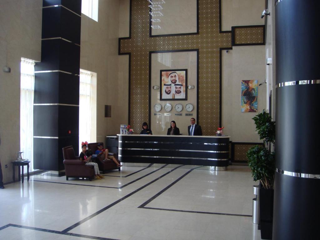 Paragon Hotel Абу-Даби Экстерьер фото